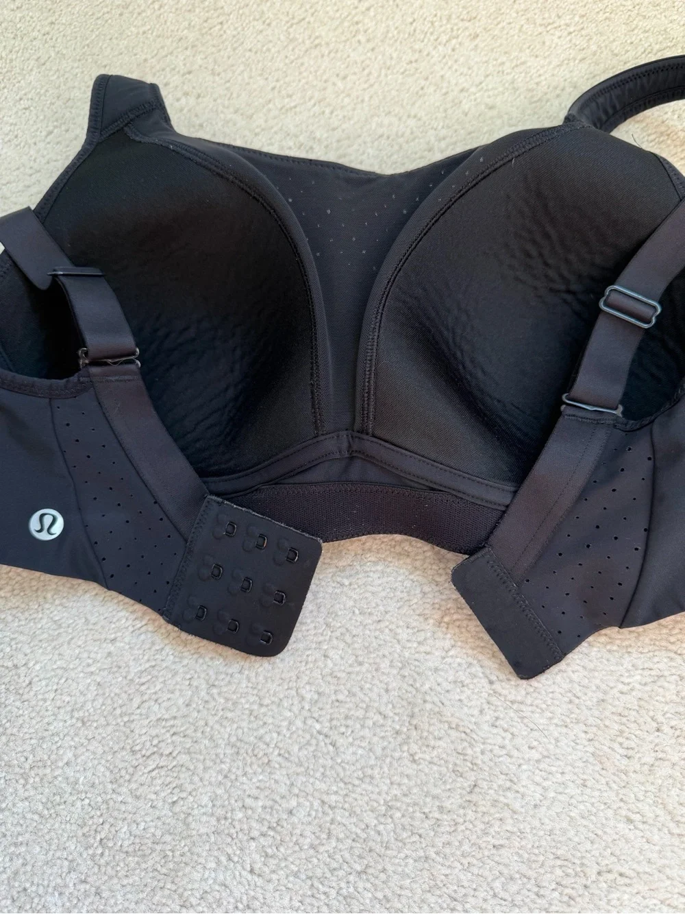Lululemon Run Times Bra High Support Black 32DD Adjustable Sports Bra